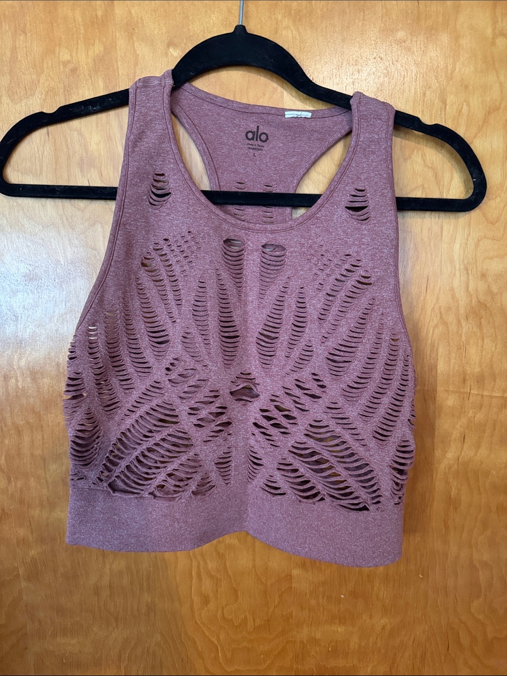 EUC vintage Alo Yoga crop top